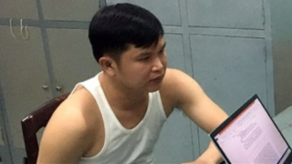 Kẻ dùng xăng khống chế con tin để đòi nợ khai gì với Công an?