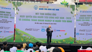 Mít tinh hưởng ứng Ngày quyền của người tiêu dùng Việt Nam