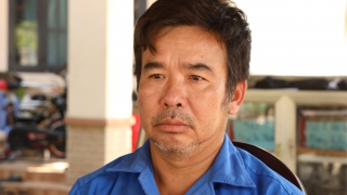 Nghi bị "cắm sừng”, mang 10 lít xăng đốt 3 người trong phòng trọ