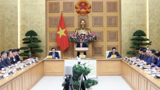 Góp phần bảo vệ Tổ quốc từ xa, từ sớm, xây dựng nền kinh tế độc lập, tự chủ