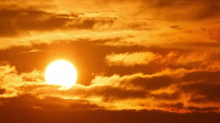 Miền Trung đến Nam Bộ nắng nóng, chỉ số UV cao