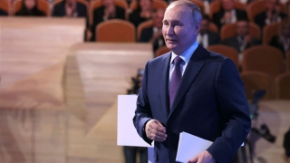 Tổng thống Putin kêu gọi doanh nhân Nga đặt lòng yêu nước lên trên lợi ích