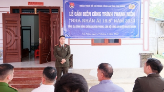 Trao “Nhà nhân ái 19.8” cho cán bộ Công an có hoàn cảnh khó khăn