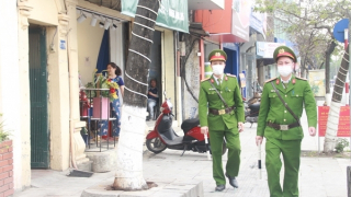 Một ngày theo chân Cảnh sát trật tự Công an phường Thịnh Liệt