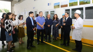 Đoàn công tác Báo CAND tham quan thực tế tại Tập đoàn TH