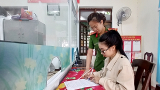 Tỏa hương trong “vườn hoa” Công an xã