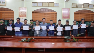 Chánh Thanh tra và Trưởng Ban quản lý rừng phòng hộ huyện bị bắt vì đánh bạc