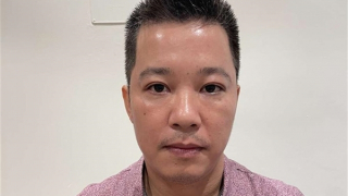 Bắt thêm một Giám đốc liên quan đến các chuyến bay "giải cứu"