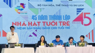 “Đời cười” tái xuất, Nhà hát Tuổi trẻ “cháy vé”