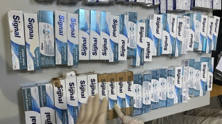 Trả tự do cho 4 tiếp viên hàng không