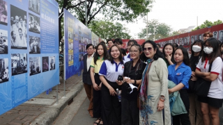 Khai mạc Triển lãm  "Dấu ấn 70 năm Điện ảnh cách mạng Việt Nam”