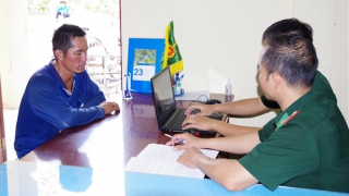 Bắt giữ tàu chở 40.000 lít dầu không rõ nguồn gốc