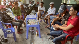 34 con bạc tụ tập trong 2 quán cà phê không tên để đá gà qua mạng