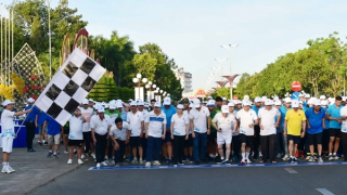 Hàng ngàn người ở các tỉnh tham gia giải chạy Olympic vì sức khỏe toàn dân