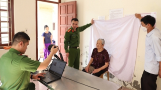 Giải "bài toán" phủ kín CCCD gắn chip trên địa bàn [Kỳ 1]