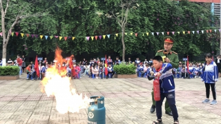 Hơn 1.200 học sinh tiểu học tập huấn kỹ năng PCCC và cứu nạn