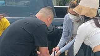 Tạm giữ 3 phụ nữ trong vụ cắt tóc, lột đồ, làm nhục người khác giữa đường