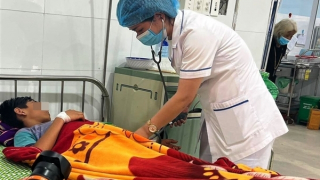 Thêm 2 người bị ngộ độc sau khi ăn món cá ủ chua