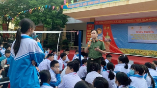 Phó Bí thư Đoàn thanh niên đam mê “Giải độc thông tin”