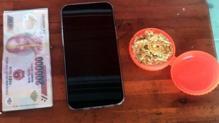 Nửa đêm lẻn lên sà lan để trộm tài sản