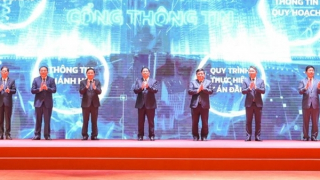 FPT đồng hành cùng tỉnh Khánh Hòa chuyển đổi số và phát triển xanh