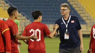 HLV Troussier: Dũng cảm hay ảo mộng?