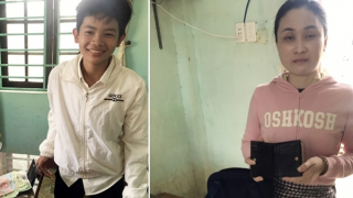 Nhặt được ví tiền, học sinh lớp 8 trình báo công an xã trả người đánh rơi