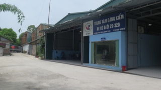 Lắp thêm đèn, cánh lật… vẫn được cấp đăng kiểm để “anh em vui vẻ, đưa tiền cảm ơn”!