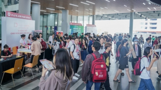 Hơn 8.000 việc làm được cung cấp tại Ngày hội việc làm dành cho sinh viên
