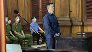 Ghen tuông đâm chết vợ “hờ” và tình địch