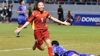 Chờ màn trình diễn từ Huỳnh Như