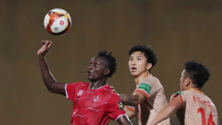 Công an Hà Nội "đánh rơi" chiến thắng trên sân nhà