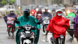 Mưa lạnh khắp miền Bắc và Bắc Trung Bộ, miền Nam oi nóng