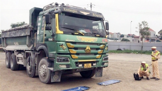 "Hung thần" độ kích thủy lực, chở quá tải trên cao tốc