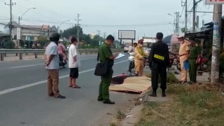 Tự lao xe máy vào cột đèn, nam thanh niên tử vong