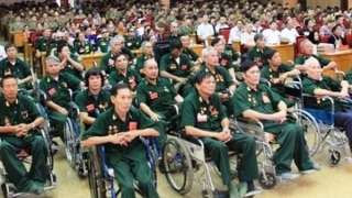 Đề xuất 2 phương án nâng mức chuẩn trợ cấp ưu đãi người có công