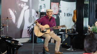 Nhạc sĩ Trần Tiến – Nửa thế kỷ phiêu bạt