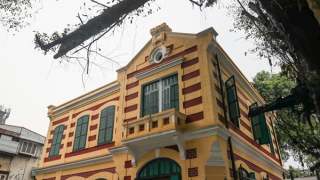 Bên trong ngôi biệt thự đang được tu sửa gây tranh cãi ở Hà Nội