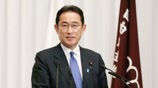 Thủ tướng Nhật Bản tiếp tục vận động tranh cử sau vụ nổ