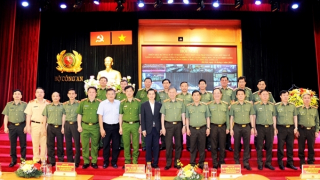 Đẩy mạnh ứng dụng khoa học và công nghệ phục vụ công tác công an