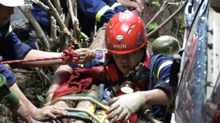 Những cuộc chạy đua cứu người dưới hang sâu