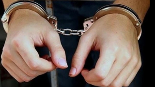 Dùng "quà" môi giới nữ sinh trung học bán dâm