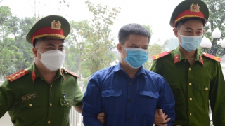 Trúng chỉ định thầu, ba cha con cùng vướng lao lý