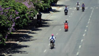 Nắng nóng, oi bức khắp ba miền