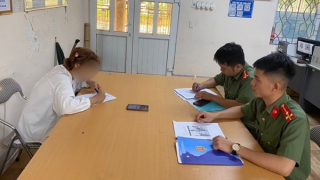 Triệu tập nữ sinh đăng thông tin kích động bạo lực học đường