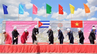 Chủ tịch Quốc hội Vương Đình Huệ dự khánh thành, khởi công các nhà máy Việt Nam tại Cuba