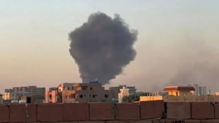 Giao tranh ác liệt ở Sudan, nhiều nước ráo riết sơ tán công dân