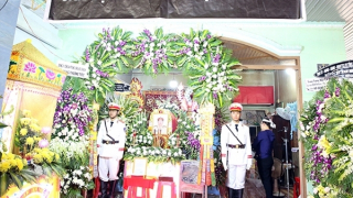 Máu vẫn đổ giữa thời bình