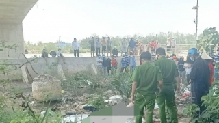 Sợ gia đình la mắng chuyện mất xe máy, nam sinh viên nhảy cầu Mỹ Lợi