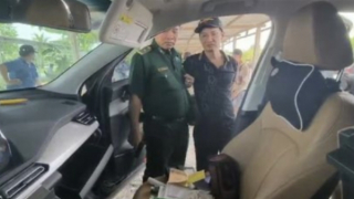 Phối hợp với cảnh sát Campuchia bắt nghi can vận chuyển ma túy